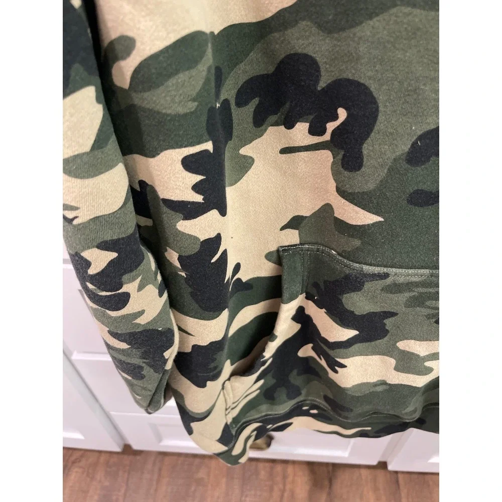 Salomondrin Hoodie Mens Large Green Camo Pullover Heart Logo Sweatshirt